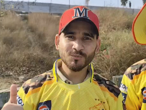 Mahendra Singh Dhoni’s craze in Lucknow | लखनऊ में धोनी का क्रेज, हमशक्ल भी पहुंचा मैच देखने: पहुंचने लगे येलो आर्मी के फैंस, इकाना में मोमेंटम बरकरार रखने उतरेगी LSG – Lucknow News
