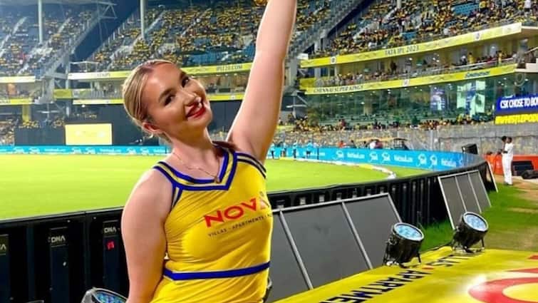 Most beautiful cheerleaders in ipl 2025 mumbai indians punjab kings kolkata knight riders