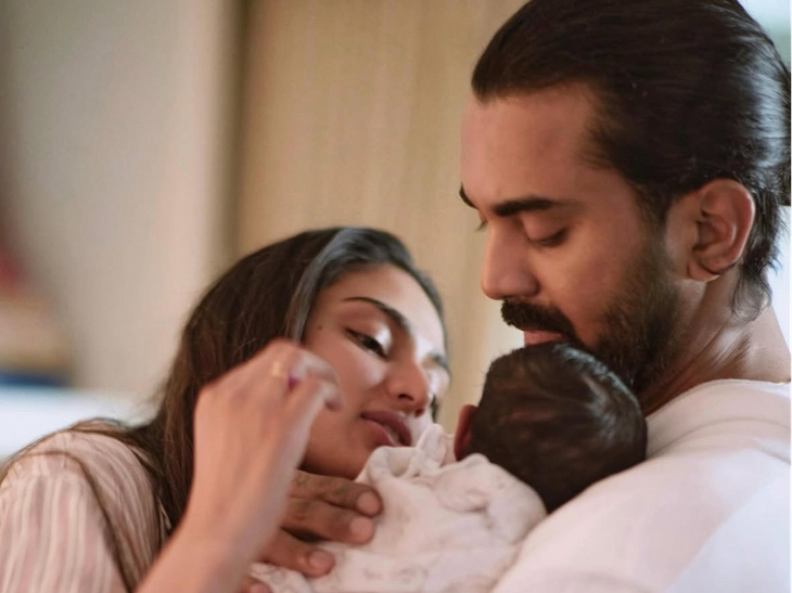 Athiya-KL Rahul revealed the name of their daughter | अथिया-केएल राहुल ने रिवील किया बेटी का नाम: पति के बर्थडे के मौके पर नाम अनाउंस किया; 24 मार्च को दिया था जन्म