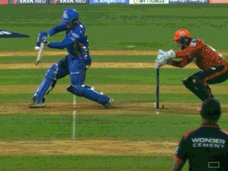 Head and Rickelton were caught on no balls dainik bhaskar match moments | नो बॉल पर कैच हुए हेड और रिकेलटन: जैक्स से मैच की पहली बॉल पर कैच छूटा; रिकेलटन की स्टंपिंग से किशन आउट