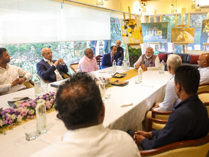 Modi met Sri Lankan players who won the 1996 World Cup dainik bhaskar | मोदी 1996 वर्ल्ड कप जीतने वाले श्रीलंकाई प्लेयर्स से मिले: बोले- अनगिनत दर्शकों का ध्यान अपनी ओर खींचा; फाइनल में ऑस्ट्रेलिया को हराया था